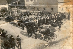 Dorfplatz (1940er))
